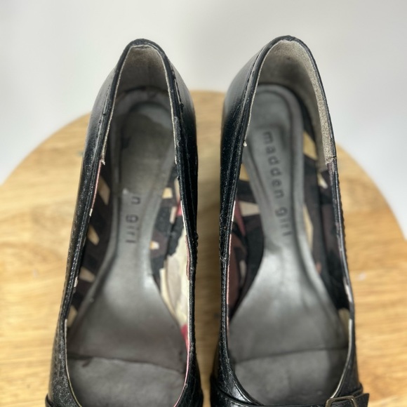 ⭐️SALE⭐️ Madden Girl - Ballet Flat - Picture 2 of 6